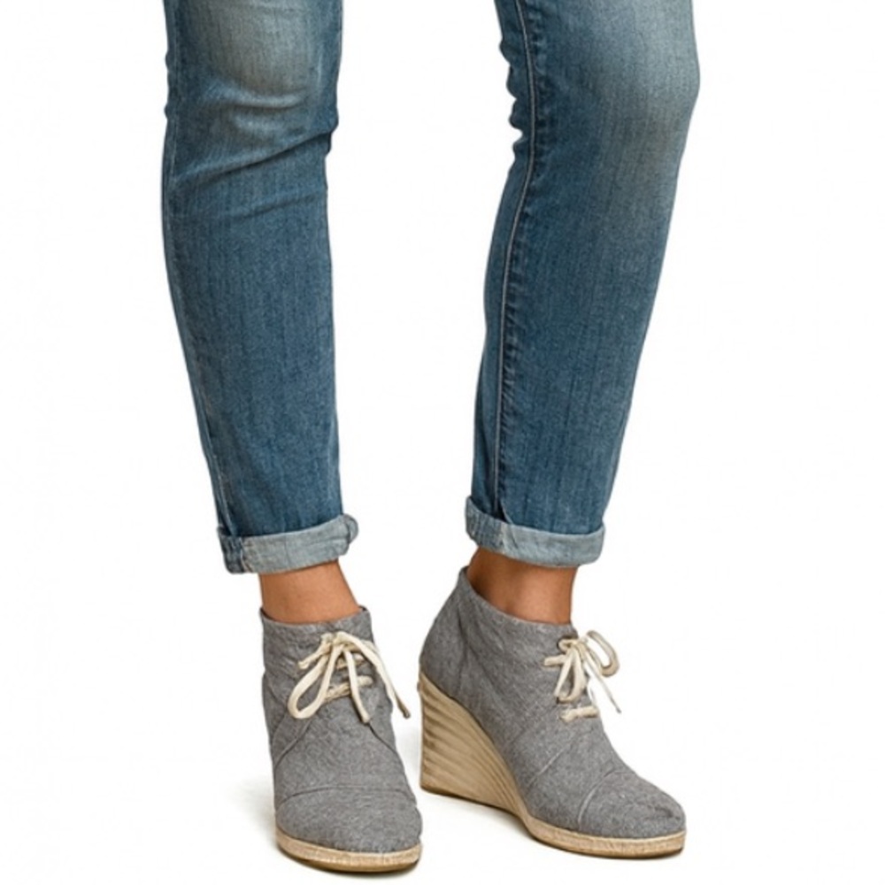 TOMS Women's Chambray Denim Desert Wedge Ankle Boots Chukka Size 9